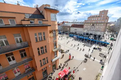 Zagreb, Donji Grad, poslovni prostor, Trg bana Josipa Jelačića - 19
