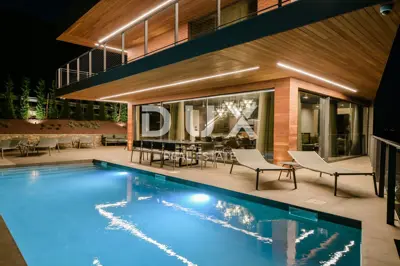 Villa 560 m², Mošćenice - heated pool and view of Kvarner - 5