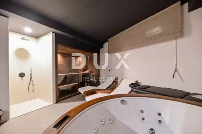 Villa 560 m², Mošćenice - heated pool and view of Kvarner - 19