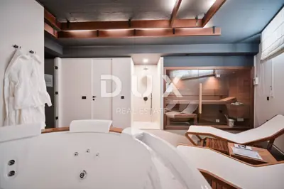 Villa 560 m², Mošćenice - heated pool and view of Kvarner - 20