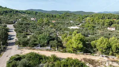 Baugrundstück 740 m², Lumbarda auf Korčula, in Meeresnähe - 4
