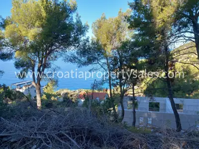 Baugrundstück 750 m², Otok Brač - oberhalb der Bucht - 2