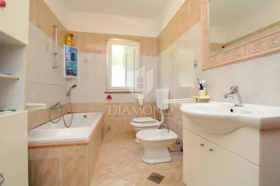 House 280 m², Plomin Luka - quiet location by the sea - 12
