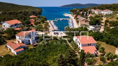 Kuća 1.041 m², Molat - prvi red do mora i pogled na more - 3