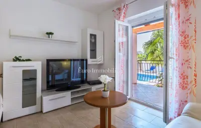Kuće 300 m², Labin - bazen i 5 apartmana - 12
