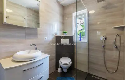 Kuće 300 m², Labin - bazen i 5 apartmana - 13