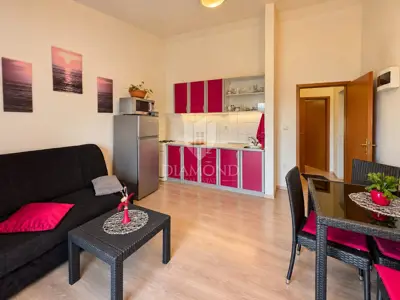 Stan 37 m², Novigrad - pogled na more i terasa - 4