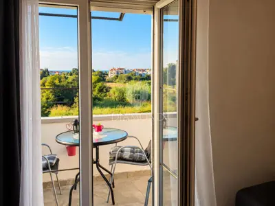 Stan 37 m², Novigrad - pogled na more i terasa - 2