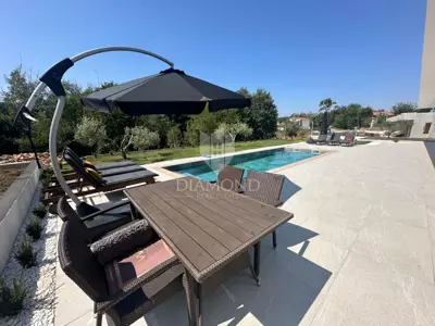 House 176 m², Labin - new build with pool - 16