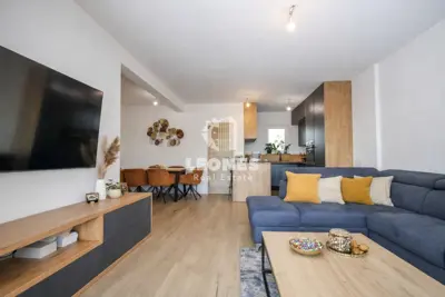 Semi-detached house 125 m², Tar - sea view