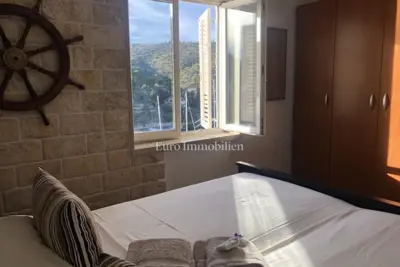 House for sale in Otok Brač, 200 m² - 12