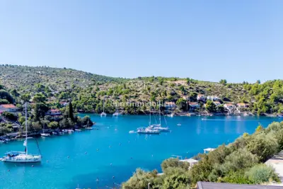 House for sale in Otok Brač, 200 m² - 7