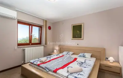 Villa 310 m², Dobrinj - beheizter Pool und großes Grundstück - 21