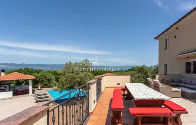 Villa 310 m², Dobrinj - beheizter Pool und großes Grundstück - 10