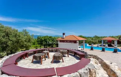 Villa 310 m², Dobrinj - beheizter Pool und großes Grundstück - 5
