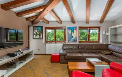 Villa 310 m², Dobrinj - beheizter Pool und großes Grundstück - 13