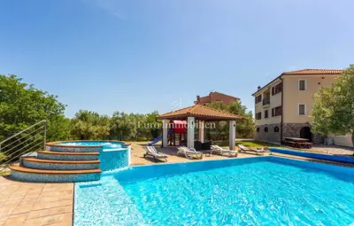 Villa 310 m², Dobrinj - beheizter Pool und großes Grundstück - 3