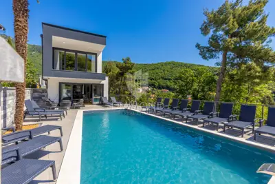 Mošćenička Draga, moderne Villa in Meeresnähe, Meerblick