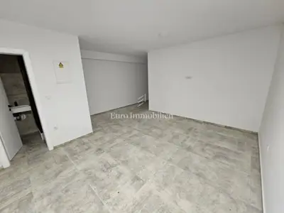 Stan s bazenom i vrtom blizu mora – Jakišnica - 14