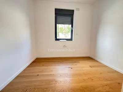 Stan s bazenom i vrtom blizu mora – Jakišnica - 5