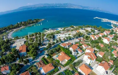 Haus 320 m², Supetar - erste Reihe zum Meer