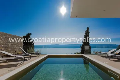 Villa 350 m², Omiš - Panoramablick auf das Meer und die Inseln - 13