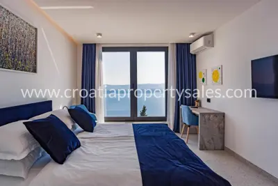 Villa 350 m², Omiš - Panoramablick auf das Meer und die Inseln - 10
