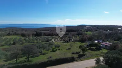 Land 1,912 m², Marčana - sea view