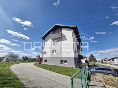 House for sale in Dugo Selo - Centar, 402 m² - 17