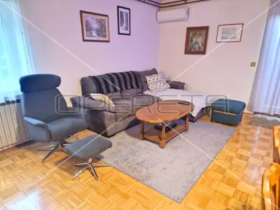 House for sale in Dugo Selo - Centar, 402 m² - 10