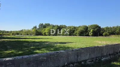 Grundstück 5.895 m², Barban - asphaltierter Zugang und Parzellierung - 9