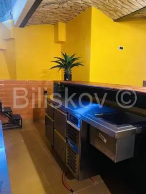 Zagreb, Britanski trg, novouređen poslovni prostor, lokal - 3