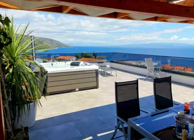 Penthouse mit atemberaubendem Panoramablick auf das Meer, Okrug - 7