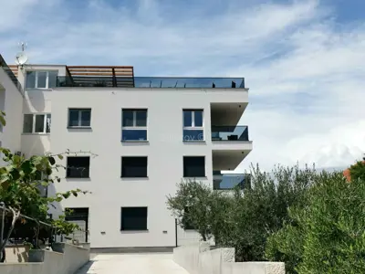 Penthouse mit atemberaubendem Panoramablick auf das Meer, Okrug - 11