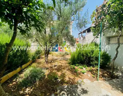 Haus, Brač, 90 m², 295 000 € - 8