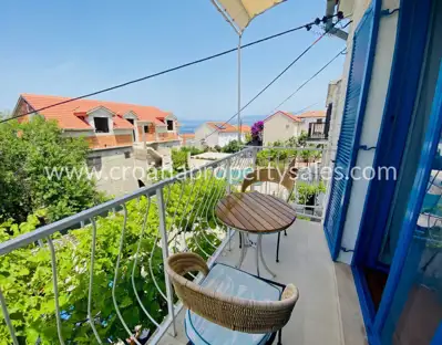 Haus, Brač, 90 m², 295 000 € - 2