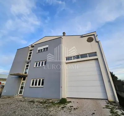 Poslovna zgrada 1.283 m², Murvica - izvrsna lokacija uz prometnice