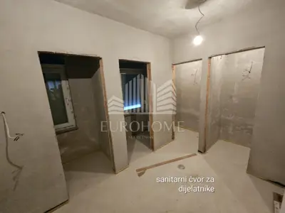 Commercial building 1,283 m², Murvica - excellent location by roads - 7