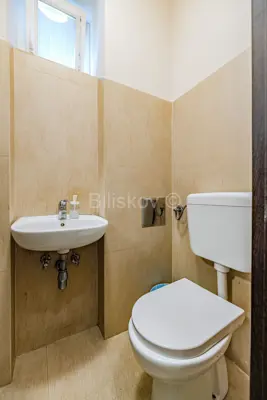 Sale, Zagreb, Donji Grad, luxurious beauty studio - 13