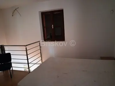 Trogir, blizina centra dugoročan najam - 2