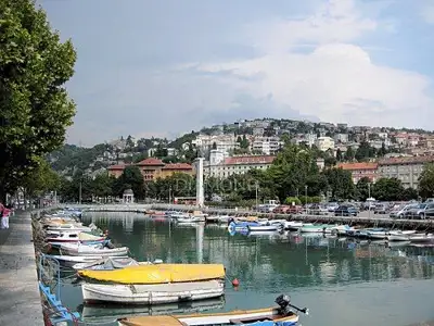 Stan 113 m², Centar Rijeka - potkrovlje za adaptaciju