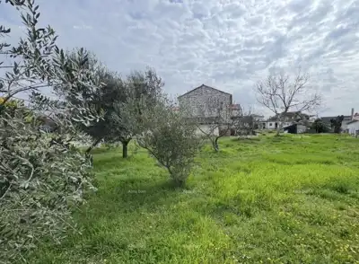 Stone house with potential - near Umag - 2