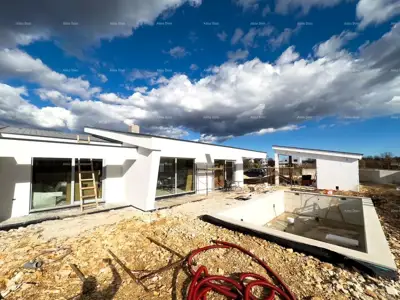 House 185 m², Juršići - heated pool and summer kitchen - 2