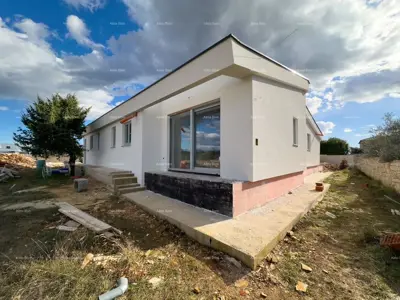 Kuća 185 m², Juršići - grijani bazen i ljetna kuhinja