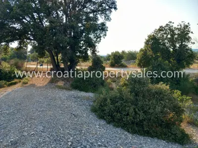 Grundstück, Brač, 20 256 m², 95 000 € - 8