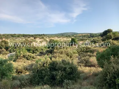 Grundstück, Brač, 20 256 m², 95 000 € - 6