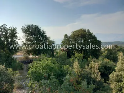 Grundstück, Brač, 20 256 m², 95 000 € - 3