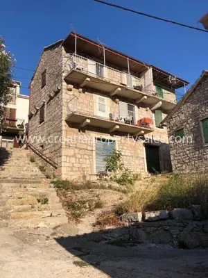 House 79 m², Šolta - 25 m from the waterfront and the sea - 3