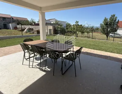 SINJ, OTOK, Najam nova kamena kuća, 200 m² - 11