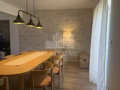 SINJ, OTOK, Najam nova kamena kuća, 200 m²